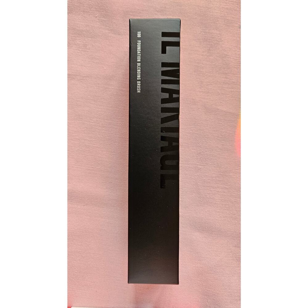 IL MAKIAGE: FOUNDATION BLENDING BRUSH #100 - Picture 1 of 4